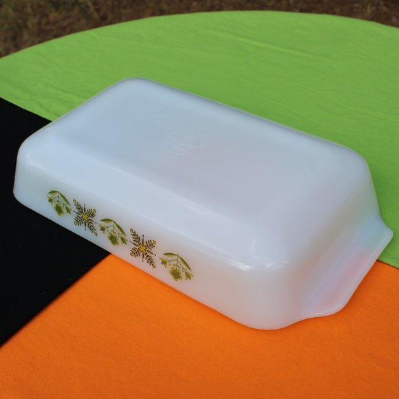 Meadow Green Rectangular Baker - Picture 3 of 5